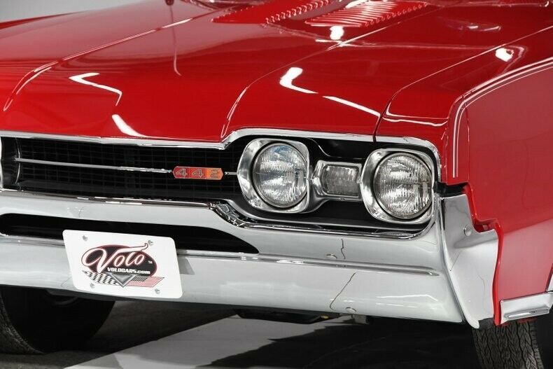 1967 Red Oldsmobile 442 Hardtop