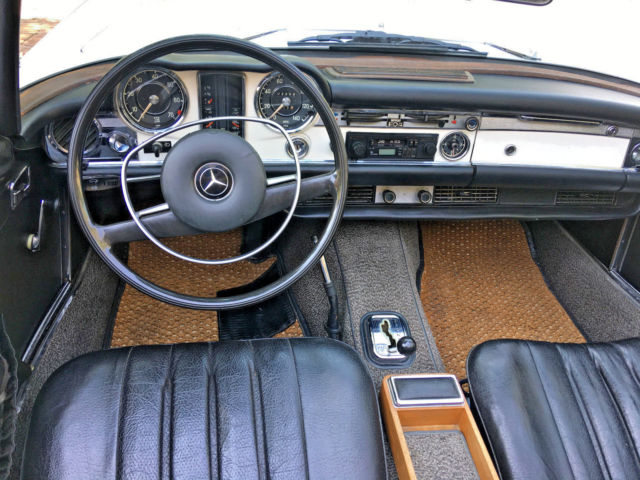 1970 White Mercedes-Benz SL-Class Convertible