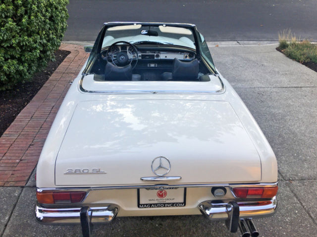 1970 White Mercedes-Benz SL-Class Convertible