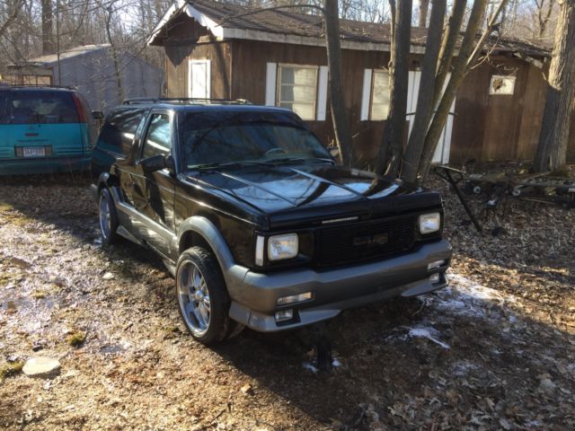 1992 Black GMC Typhoon SUV