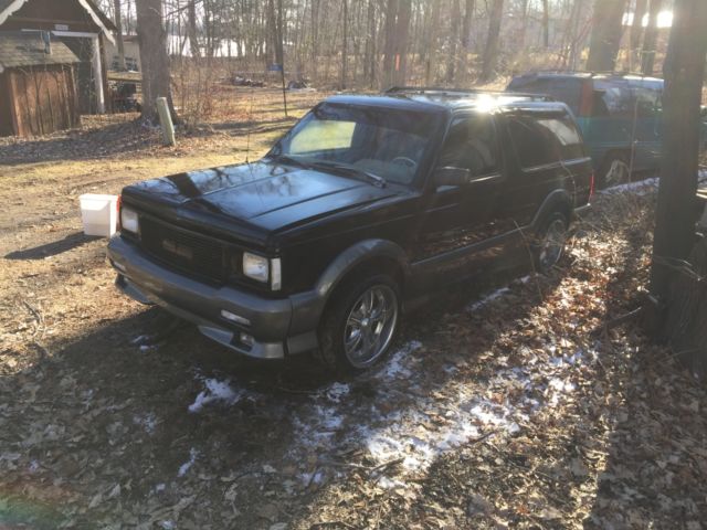 1992 Black GMC Typhoon SUV