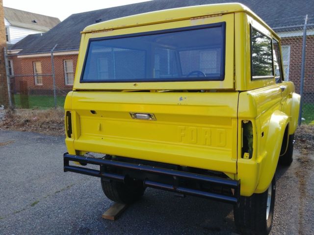 1974 Yellow Ford Bronco