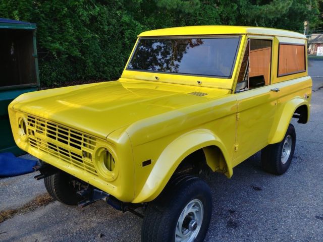 1974 Yellow Ford Bronco