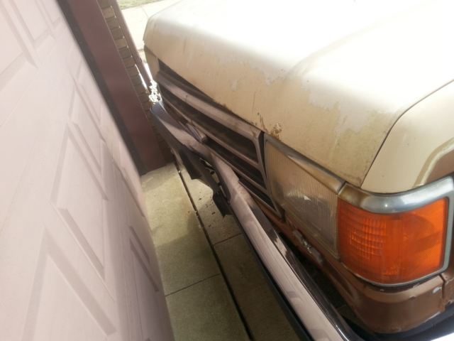 1990 tan Ford Bronco bronco