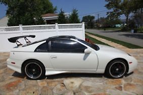 1993 White Nissan 300ZX Hatchback