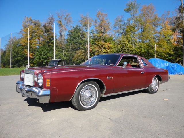 1975 Marooon Chrysler Cordoba Coupe