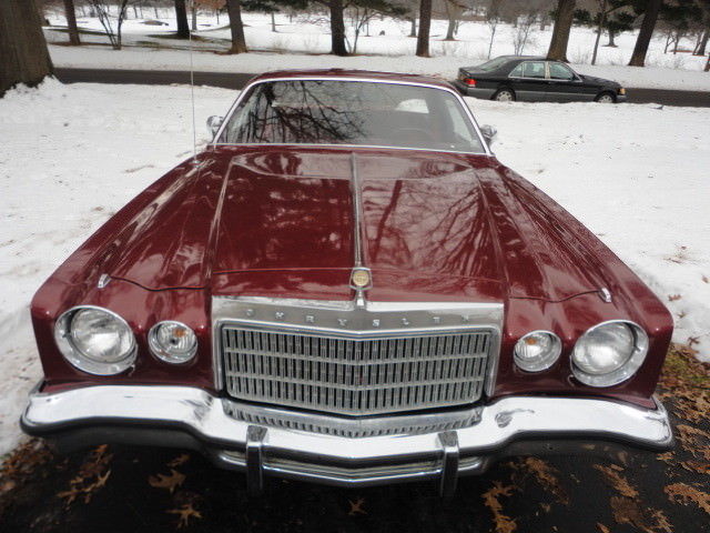 1975 Marooon Chrysler Cordoba Coupe