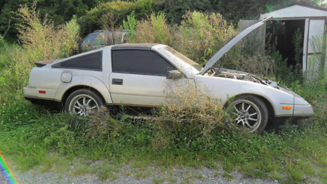 1984 pewter/black Nissan 300ZX T.Top