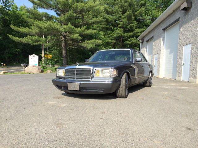 1983 Gray Mercedes-Benz 300-Series Sedan