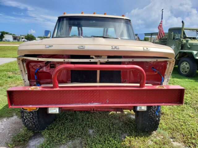 1972 Tan Ford F-250 Standard Cab Pickup