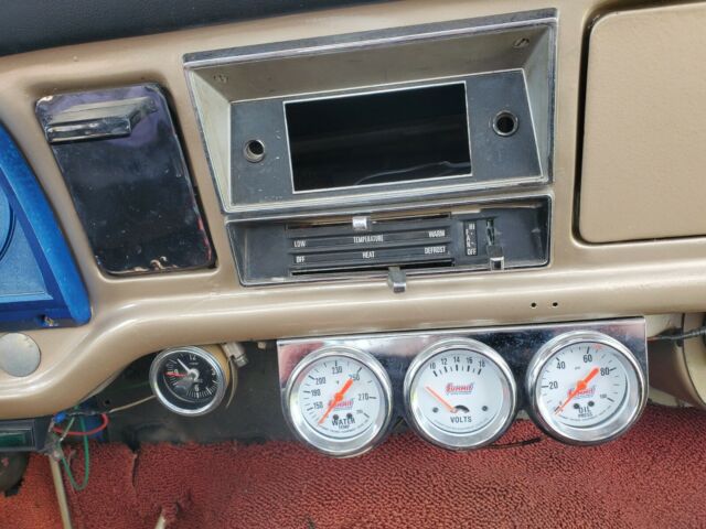 1972 Tan Ford F-250 Standard Cab Pickup