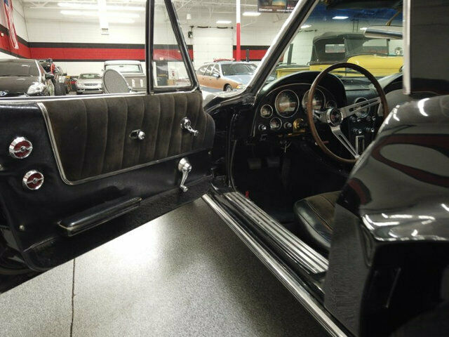 1963 Black Chevrolet Corvette