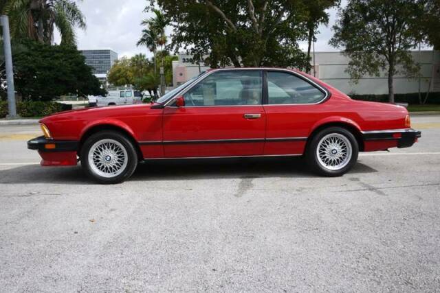 1987 Red BMW M6 Coupe