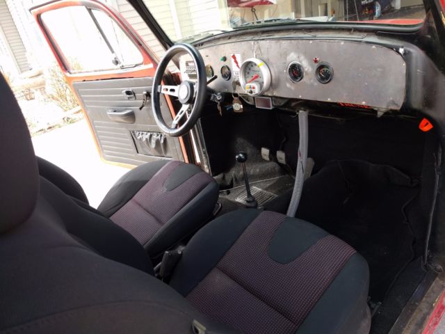 1971 Red Volkswagen Beetle - Classic Coupe