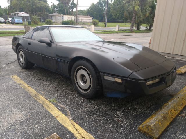 1985 Primer Black Chevrolet Corvette