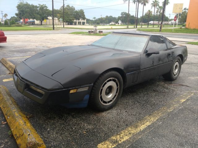 1985 Primer Black Chevrolet Corvette