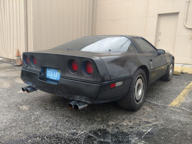 1985 Primer Black Chevrolet Corvette