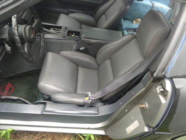 1985 Primer Black Chevrolet Corvette