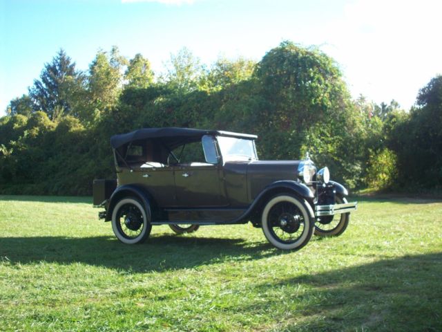 1929 Brown Ford Model A Convertible