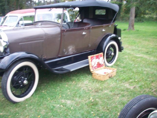 1929 Brown Ford Model A Convertible