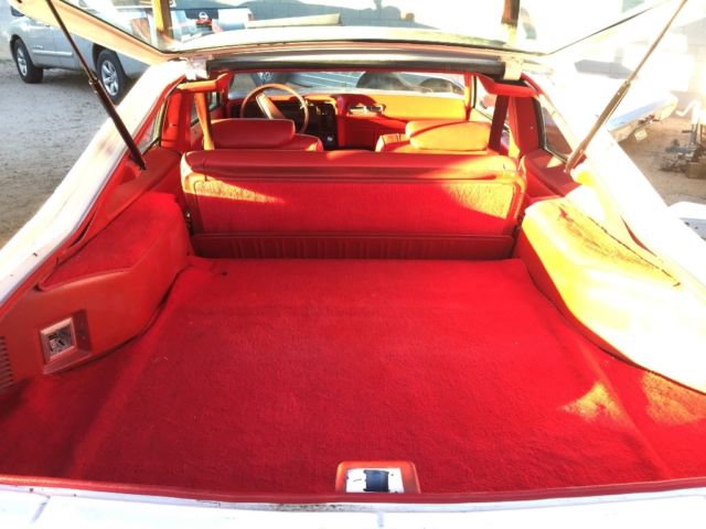 1976 White Chevrolet Nova Hatchback