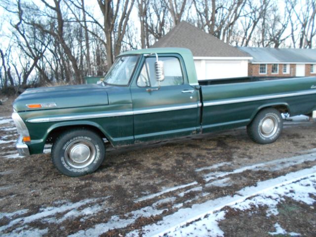 1972 Green Ford F-100 Standard Cab Pickup