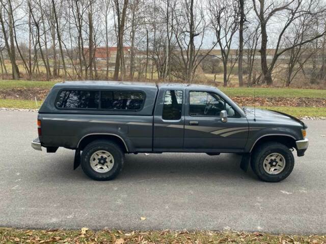 1992 Gray Toyota Pickup Pickup Truck