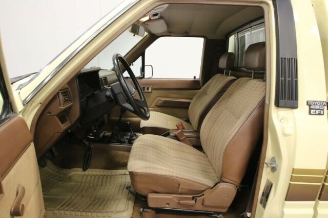 1986 Sand Beige Toyota Pickup Pickup Truck