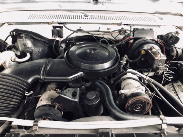 1987 White Chevrolet Other Pickups
