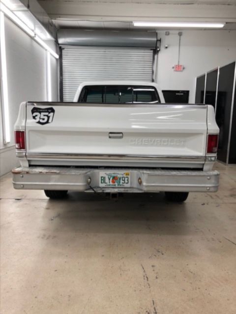 1987 White Chevrolet Other Pickups