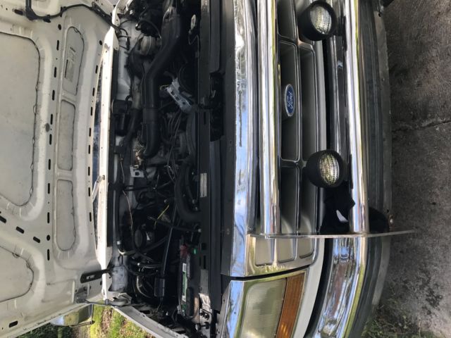 1992 White Ford F-350 Extended Cab Pickup
