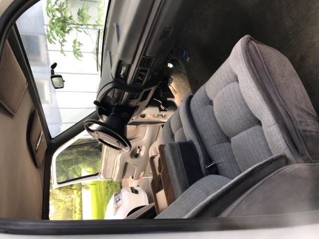 1992 White Ford F-350 Extended Cab Pickup
