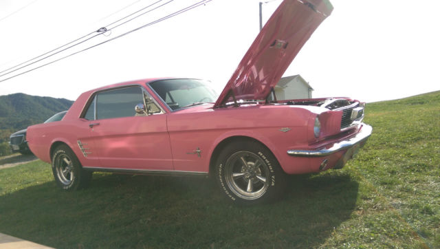 1966 pink Ford Mustang