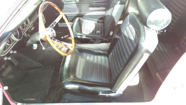 1966 pink Ford Mustang