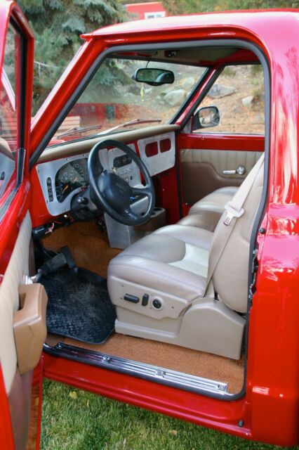 1972 CRIMSON RED Chevrolet C-10 Short Wheel Base 4x4