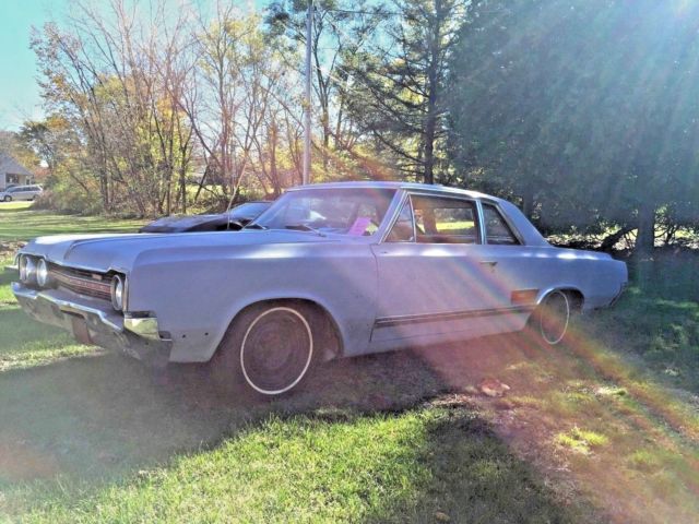 1965 Gray Oldsmobile 442