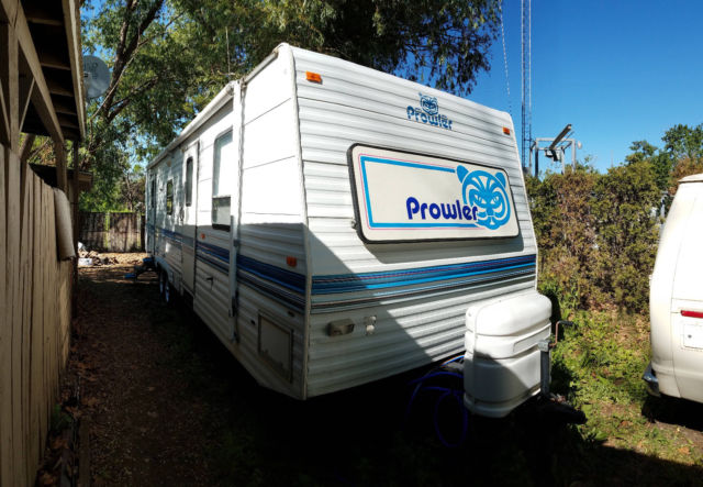 1982 White Ford E-Series Van Standard Passenger Van