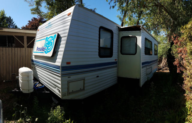 1982 White Ford E-Series Van Standard Passenger Van