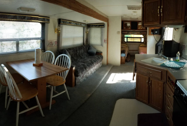 1982 White Ford E-Series Van Standard Passenger Van