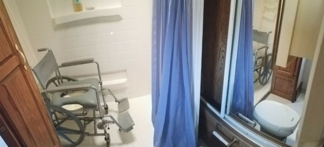 1982 White Ford E-Series Van Standard Passenger Van