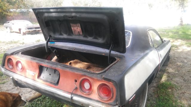 1972 Yellow Plymouth Barracuda Coupe