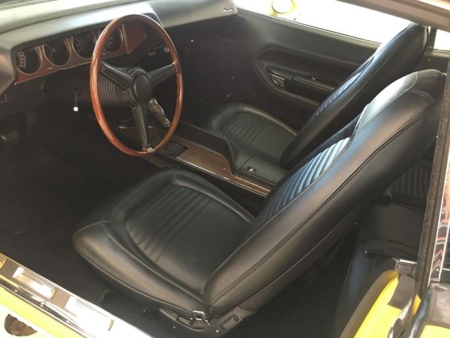 1970 Yellow Plymouth Barracuda Coupe