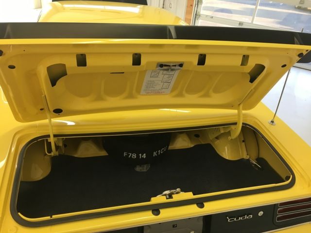 1970 Yellow Plymouth Barracuda Coupe