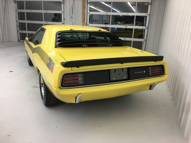 1970 Yellow Plymouth Barracuda Coupe