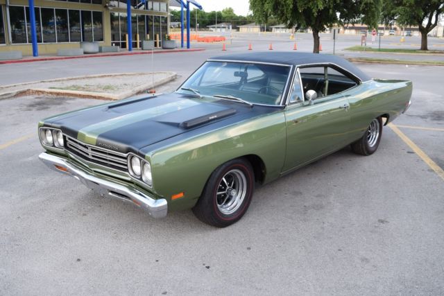 1969 Green Plymouth Road Runner Coupe