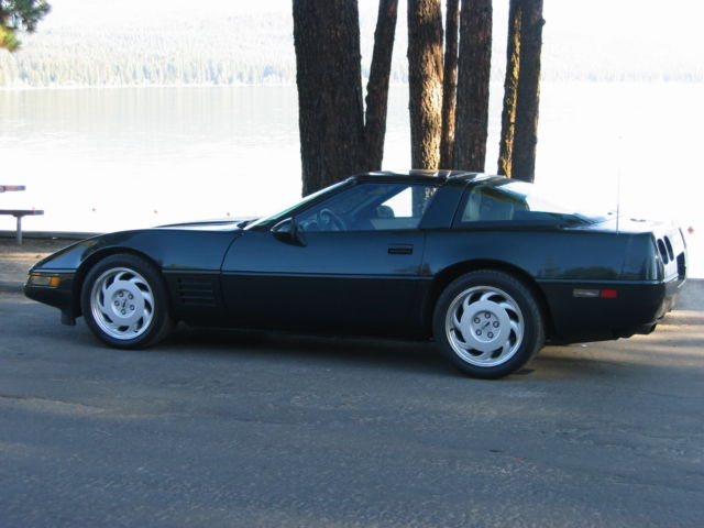 1992 Green Chevrolet Corvette Coupe