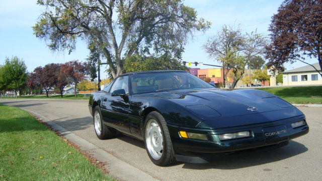 1992 Green Chevrolet Corvette Coupe