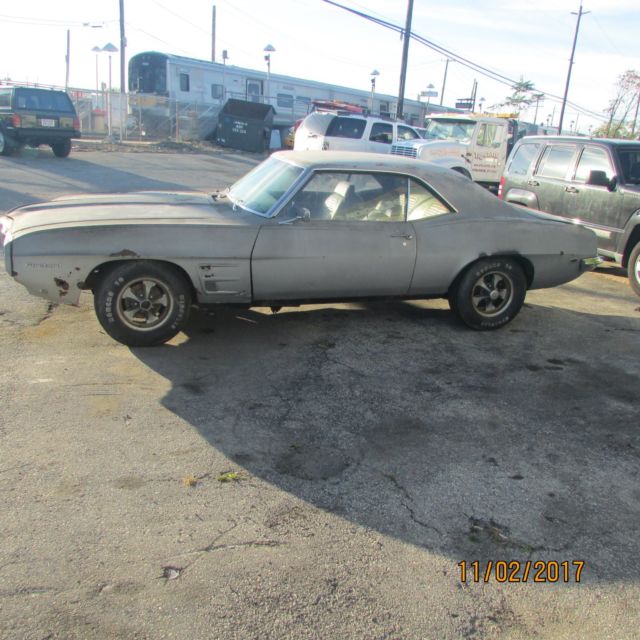 1969 Green Pontiac Firebird Coupe