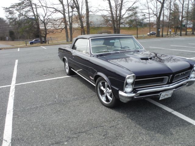 1965 Blue Pontiac GTO