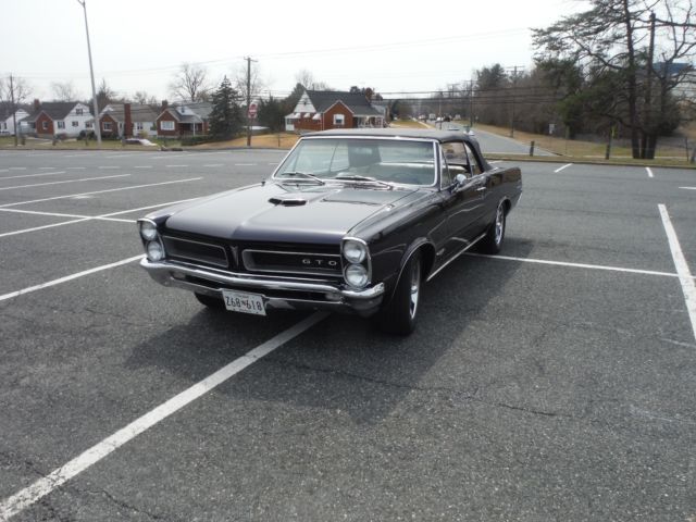 1965 Blue Pontiac GTO